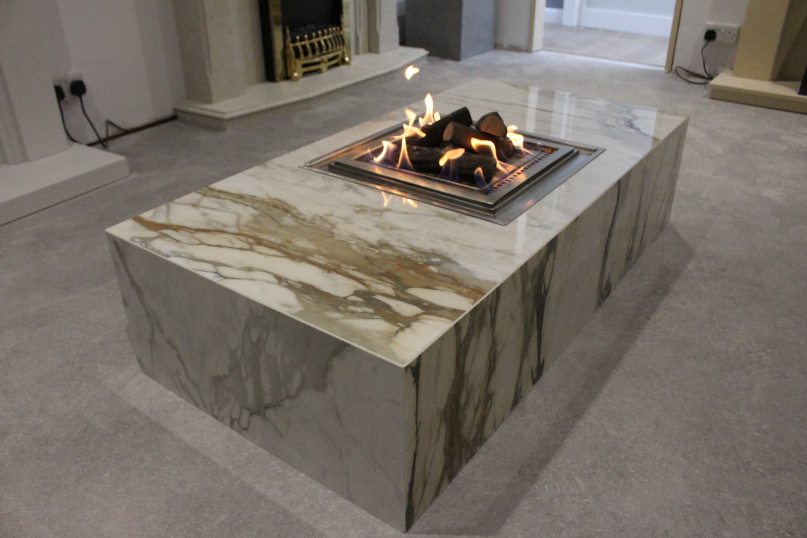 Outdoor Bioethanol Fire Pit Table, view 3
