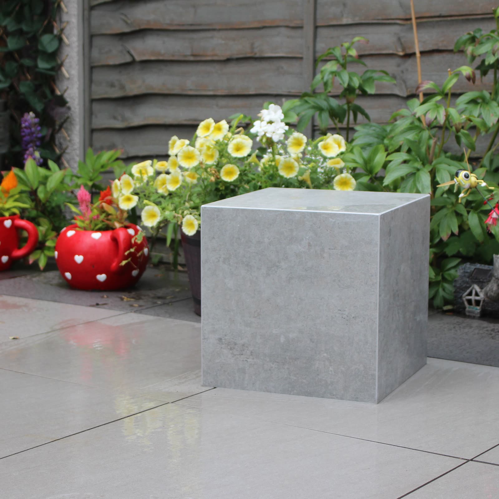 Outdoor Accent Tables: Pedestal & Cube, view 2